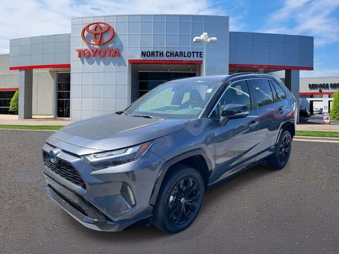 Used 2024 Toyota RAV4 XSE image 5