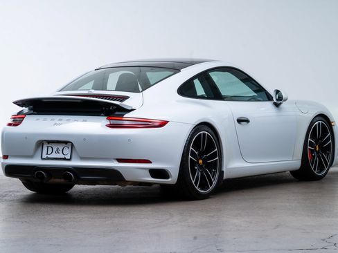 Used 2017 Porsche 911 Carrera S RWD image 7