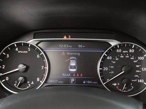 Used 2025 Nissan Altima 2.5 SV FWD image 17