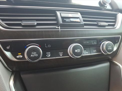 Used 2018 Honda Accord EX-L image 12