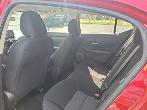 Used 2022 Nissan Sentra SV FWD image 11