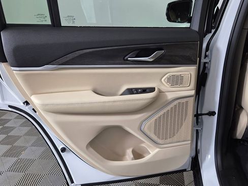 New 2026 Jeep Grand Cherokee Limited image 28