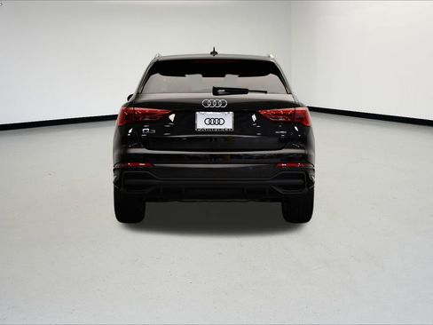 Used 2025 Audi Q3 2.0T Premium w/ Convenience Package image 4
