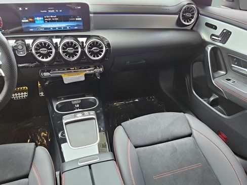 Used 2026 Mercedes-Benz CLA 250 image 10