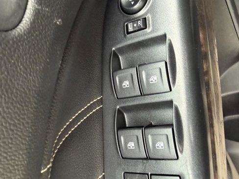 Used 2021 GMC Canyon Denali image 12