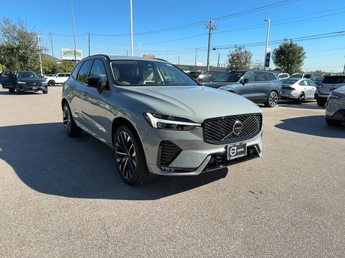 New 2026 Volvo XC60 B5 Ultra w/ Climate Package image 7