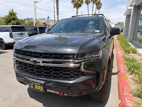 Used 2022 Chevrolet Suburban Z71 w/ Off-Road Capability Package AWD/4WD image 2