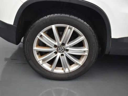 Used 2009 Volkswagen Tiguan SEL image 31