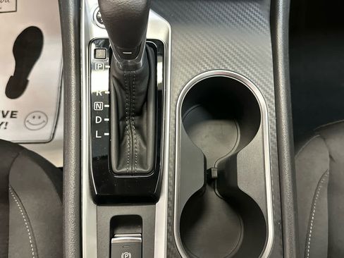 New 2025 Nissan Altima 2.5 SV image 18