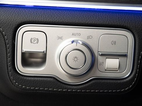 Certified 2026 Mercedes-Benz GLE 450 4MATIC image 19