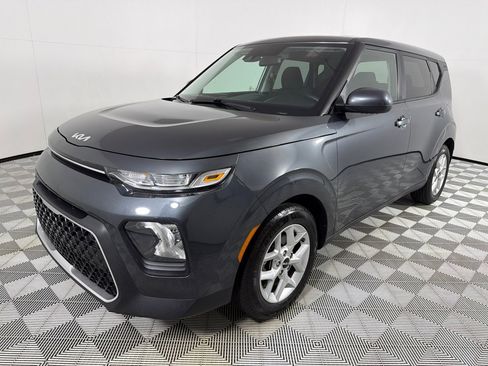 Used 2022 Kia Soul LX w/ Technology Package FWD image 8