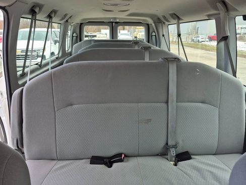 Used 2012 Ford E-350 and Econoline 350 XLT image 18