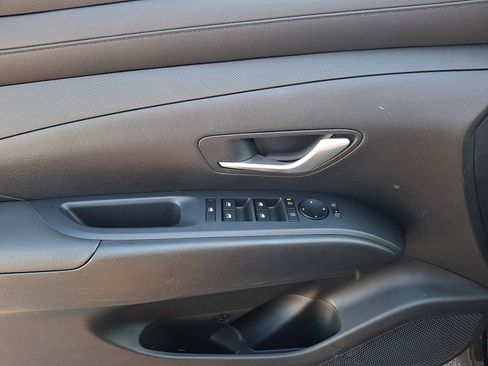 Certified 2025 Hyundai Tucson SEL AWD/4WD image 12