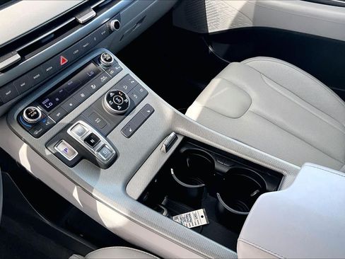 Used 2025 Hyundai Palisade SEL AWD/4WD image 16