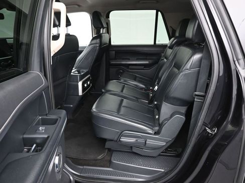 Used 2023 Ford Expedition Max XLT image 20