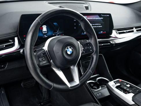 Used 2023 BMW X1 xDrive28i w/ Convenience Package AWD/4WD image 9