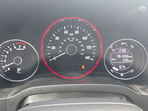 Used 2021 Honda HR-V Sport image 17