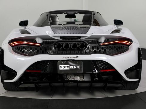 Used 2022 McLaren 765LT RWD image 8