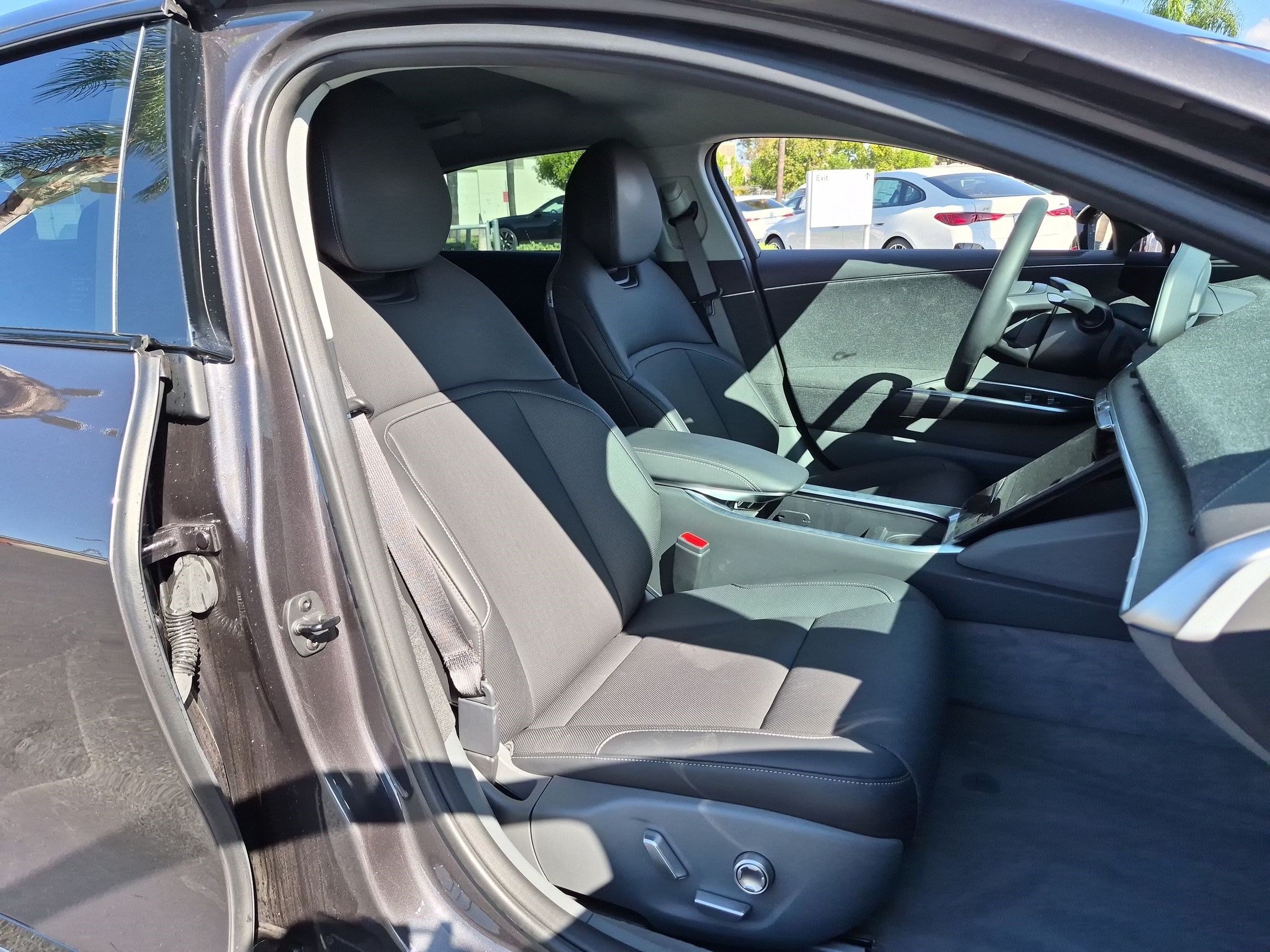 Used 2026 Lucid Air Pure RWD image 31