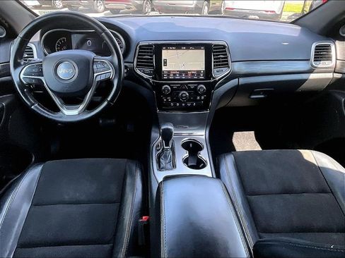 Used 2020 Jeep Grand Cherokee Altitude AWD/4WD image 21