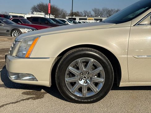 Used 2011 Cadillac DTS Premium w/ Driver Awareness Package image 5