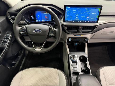 Used 2023 Ford Escape Active w/ Tech Pack #1 AWD/4WD image 21