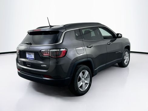 Used 2022 Jeep Compass Latitude w/ Convenience Group AWD/4WD image 5