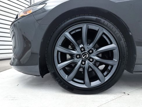 Used 2019 MAZDA MAZDA3 Hatchback w/ Preferred Package image 17