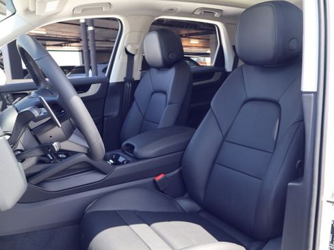 New 2026 Porsche Cayenne AWD/4WD image 5
