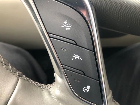 Used 2023 Cadillac XT5 Premium Luxury w/ LPO, Floor Liner Package AWD/4WD image 18