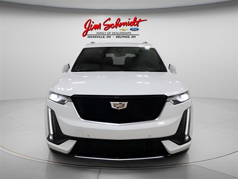 Used 2023 Cadillac XT6 Sport image 3