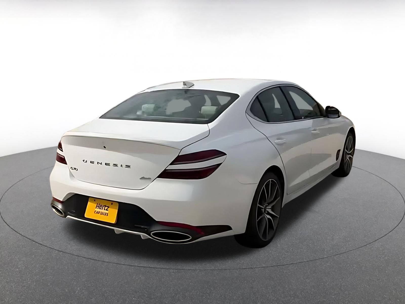 Used 2025 Genesis G70 2.5T AWD/4WD image 7