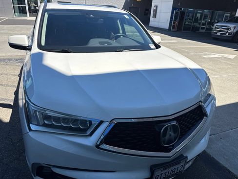 Used 2017 Acura MDX FWD w/ Advance & Entertainment image 2