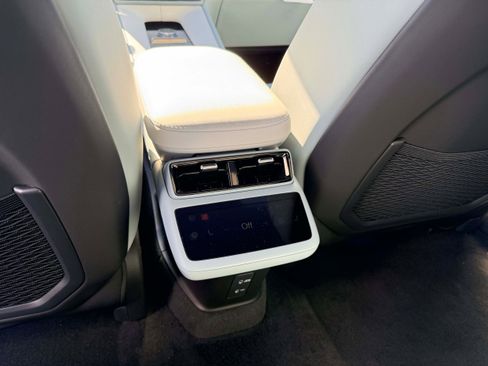 New 2026 Polestar Polestar 4 image 16