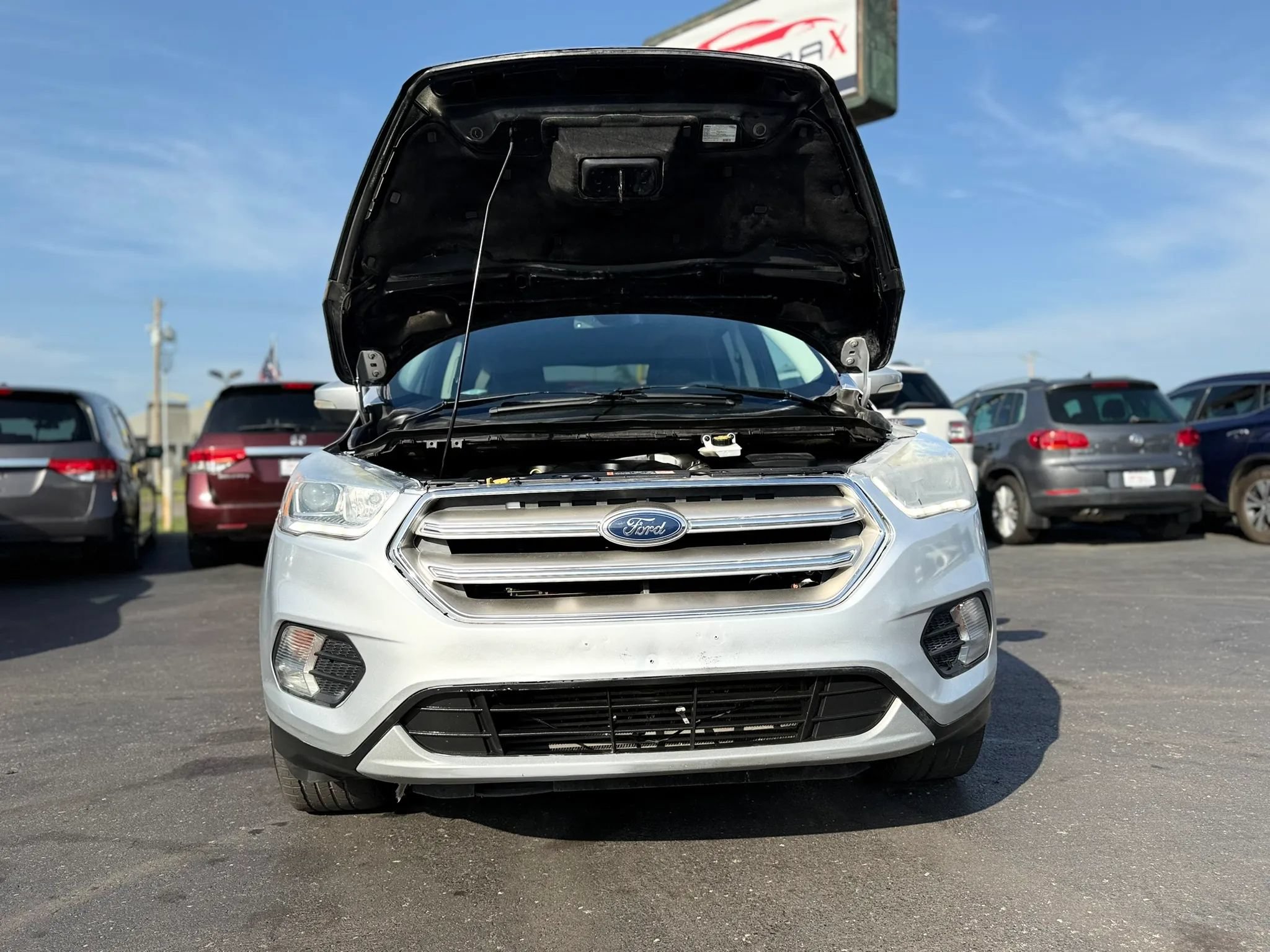 Used 2017 Ford Escape Titanium FWD image 11