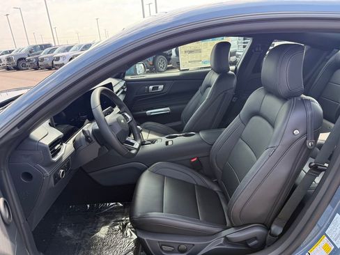 New 2025 Ford Mustang Premium image 5