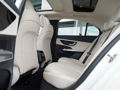 New 2026 Mercedes-Benz E 350 4MATIC Sedan image 28