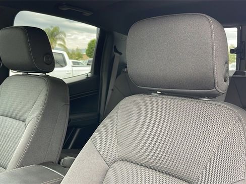 Used 2025 GMC Canyon Elevation w/ Convenience Package image 12