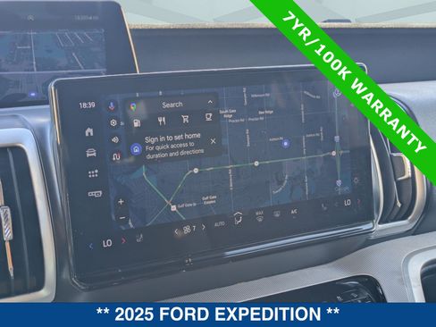 Certified 2025 Ford Expedition Active AWD/4WD image 35