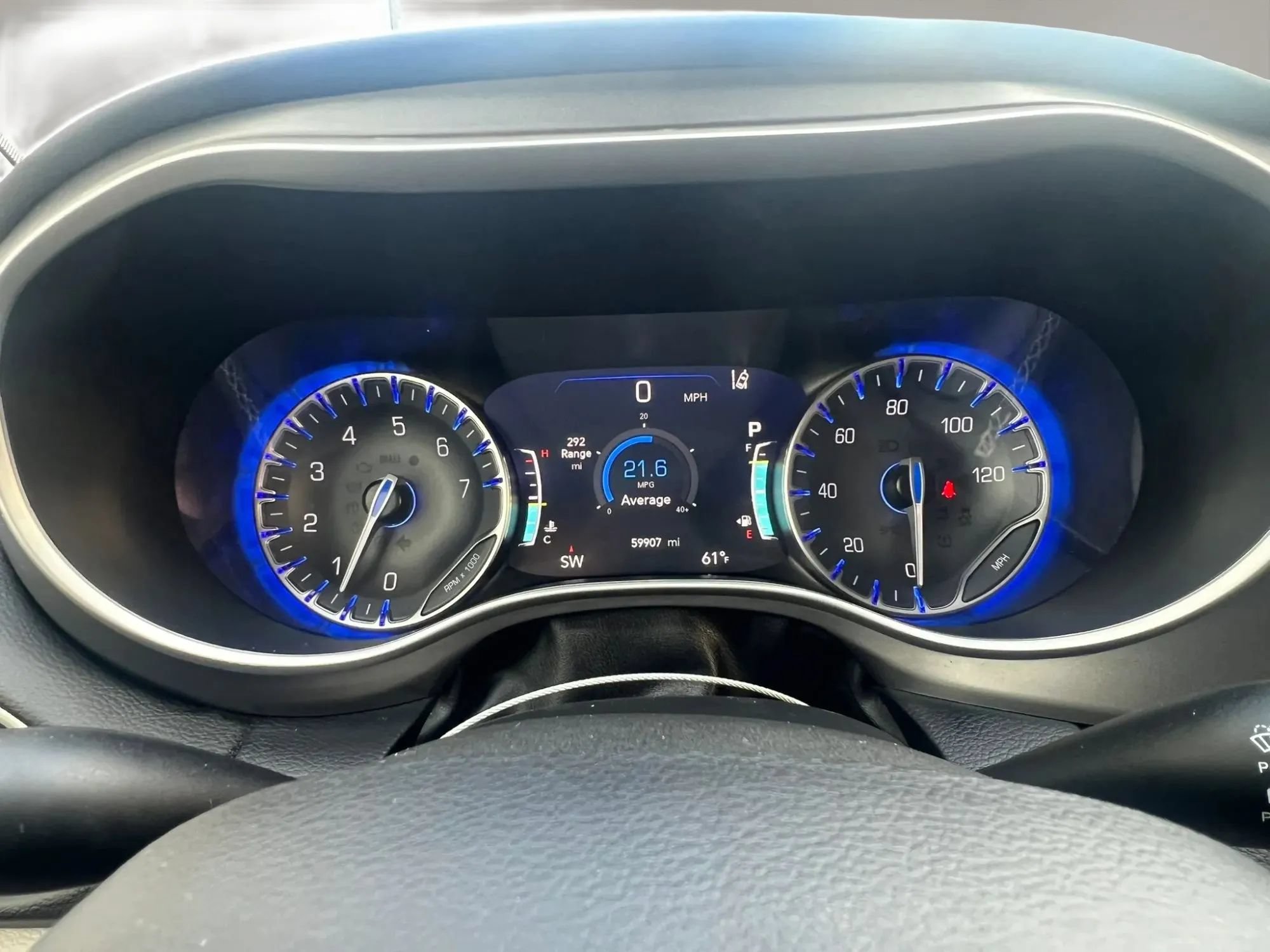 Used 2024 Chrysler Pacifica Touring-L FWD image 18
