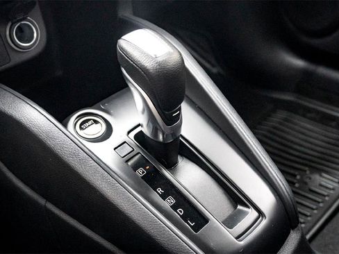 Used 2025 Nissan Kicks Play S image 25