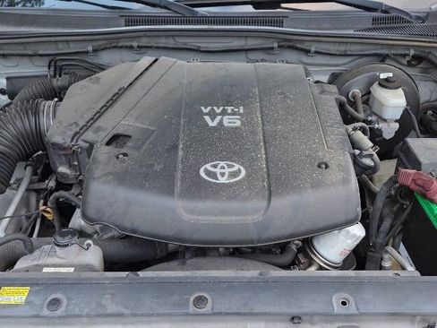 Used 2005 Toyota Tacoma PreRunner image 28