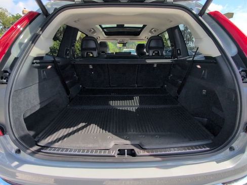 Certified 2025 Volvo XC90 T8 Core w/ Protection Package image 10