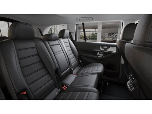New 2026 Mercedes-Benz GLS 450 4MATIC image 47