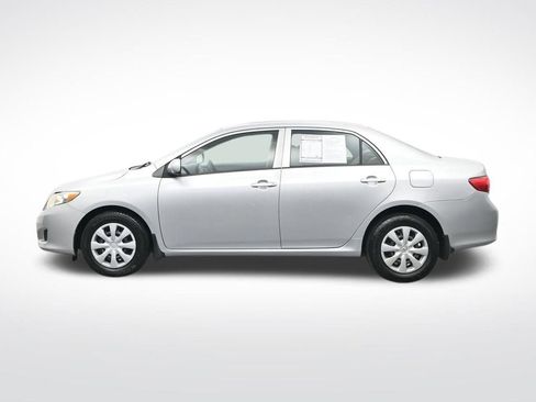 Used 2010 Toyota Corolla LE image 10