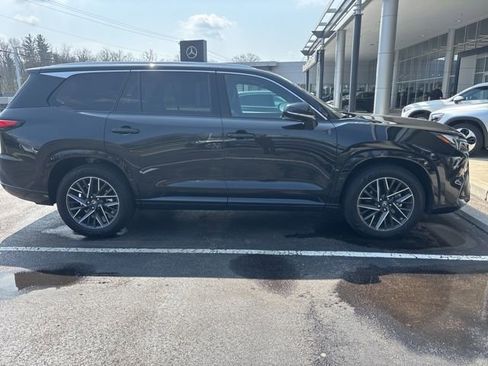 Used 2026 Lexus TX 350 AWD w/ Technology Package image 2