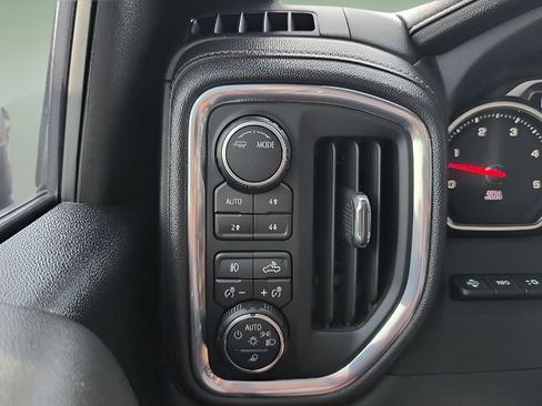 Used 2022 Chevrolet Silverado 2500 High Country AWD/4WD image 15