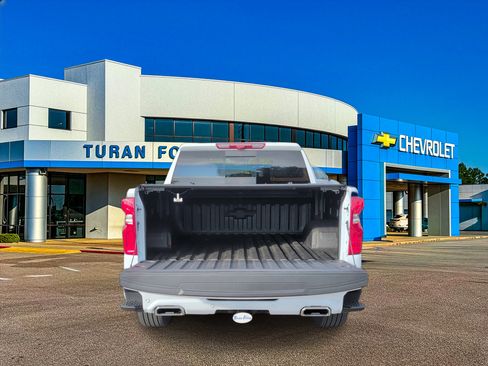 New 2026 Chevrolet Silverado 1500 High Country image 5