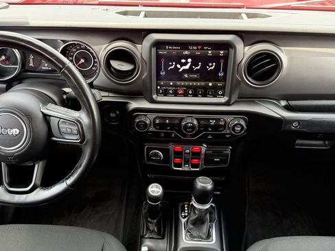 Used 2022 Jeep Gladiator Sport AWD/4WD image 14