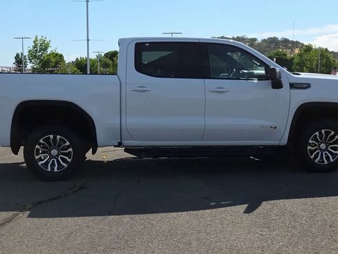 Used 2021 GMC Sierra 1500 AT4 AWD/4WD image 9